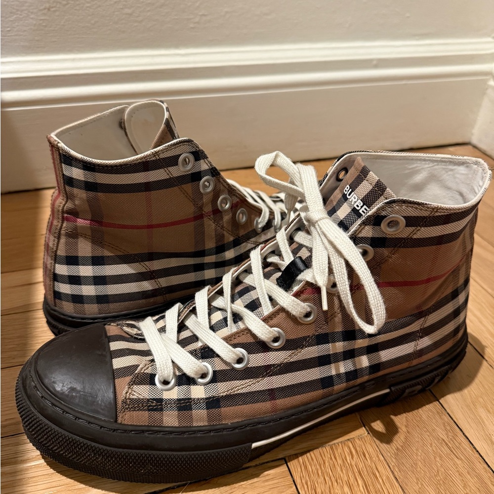 Burberry Checkered High-Top Sneakers with Black Soles